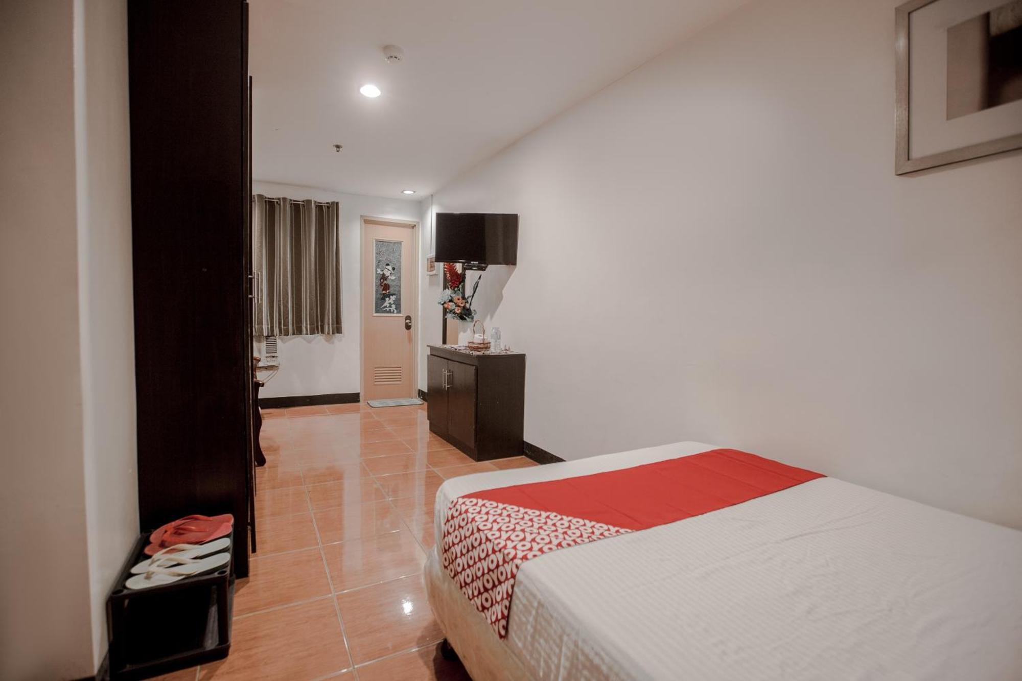 OYO 714 Haeinsa Condotel Quezon City Exterior foto