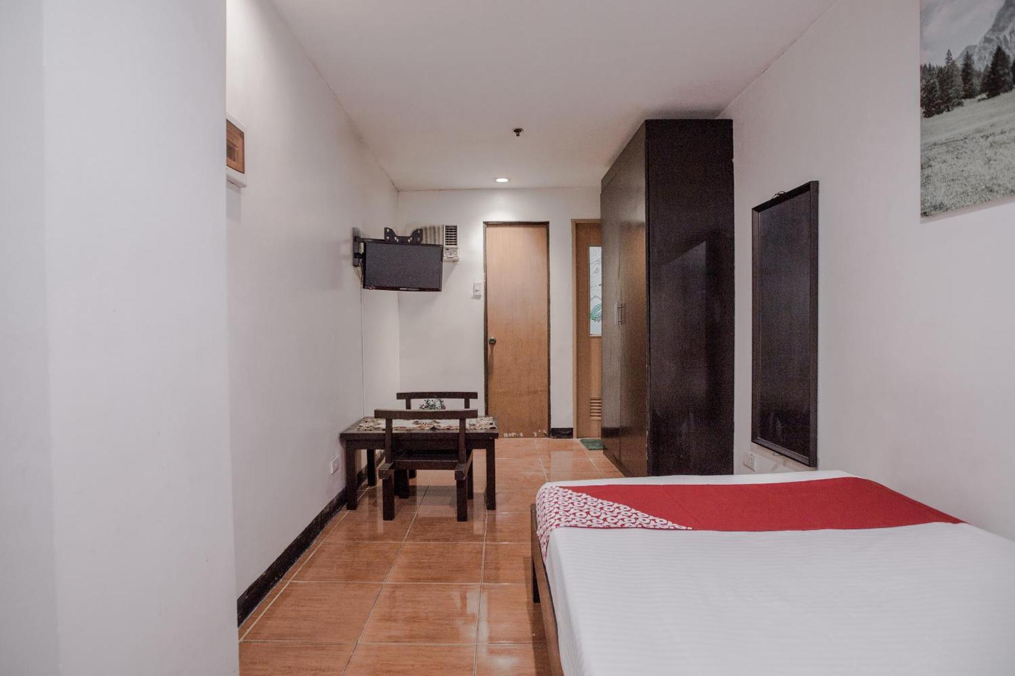 OYO 714 Haeinsa Condotel Quezon City Exterior foto