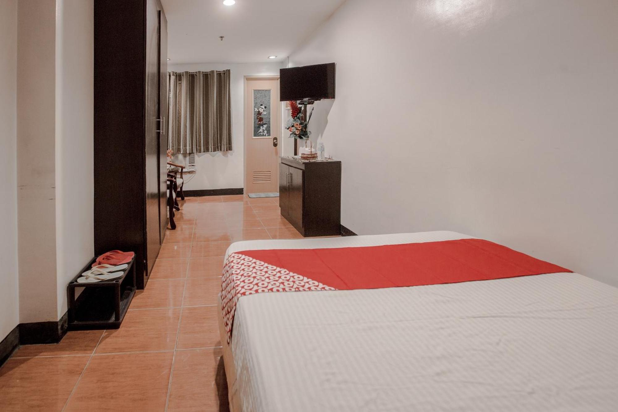 OYO 714 Haeinsa Condotel Quezon City Exterior foto