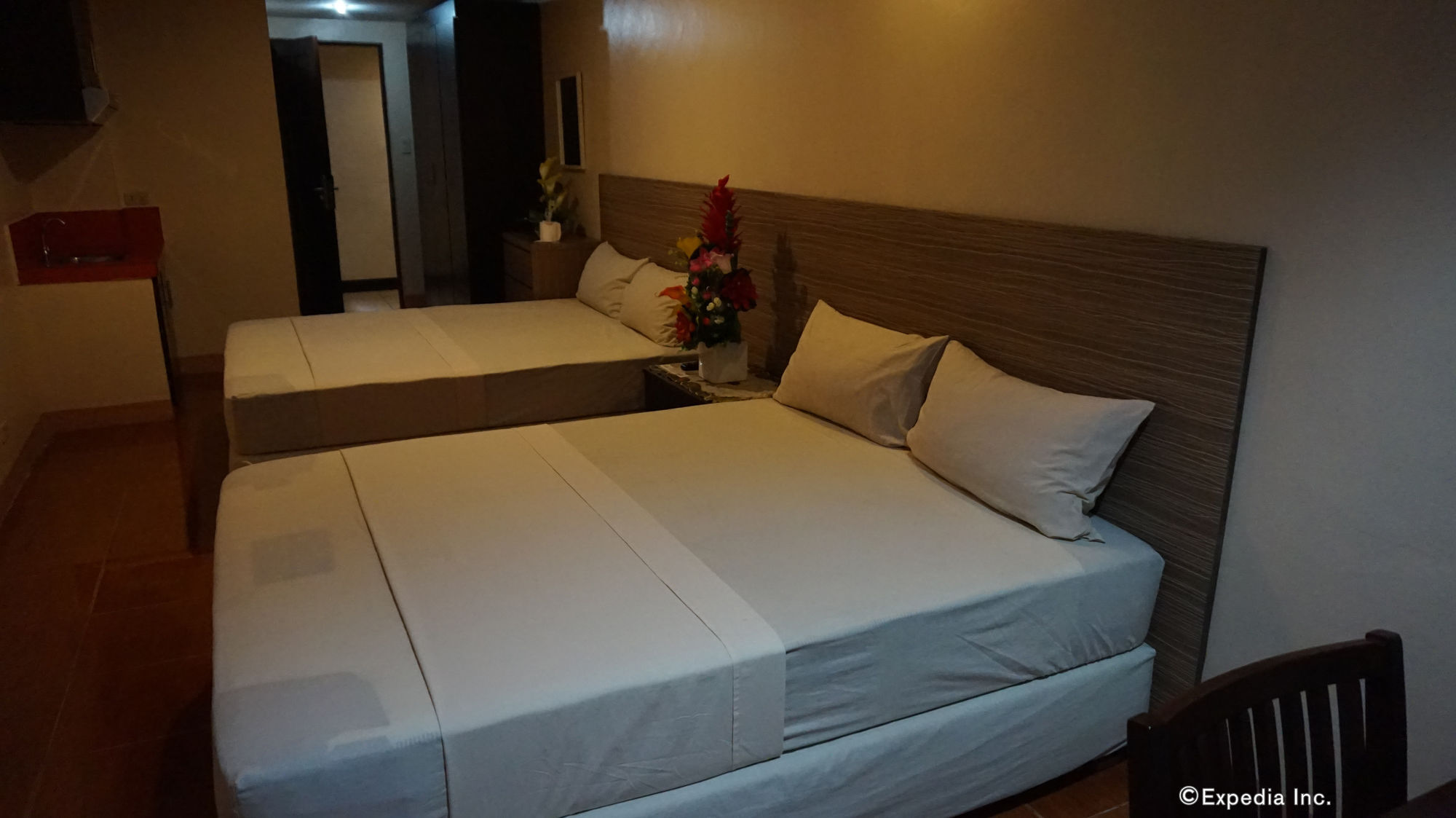 OYO 714 Haeinsa Condotel Quezon City Exterior foto