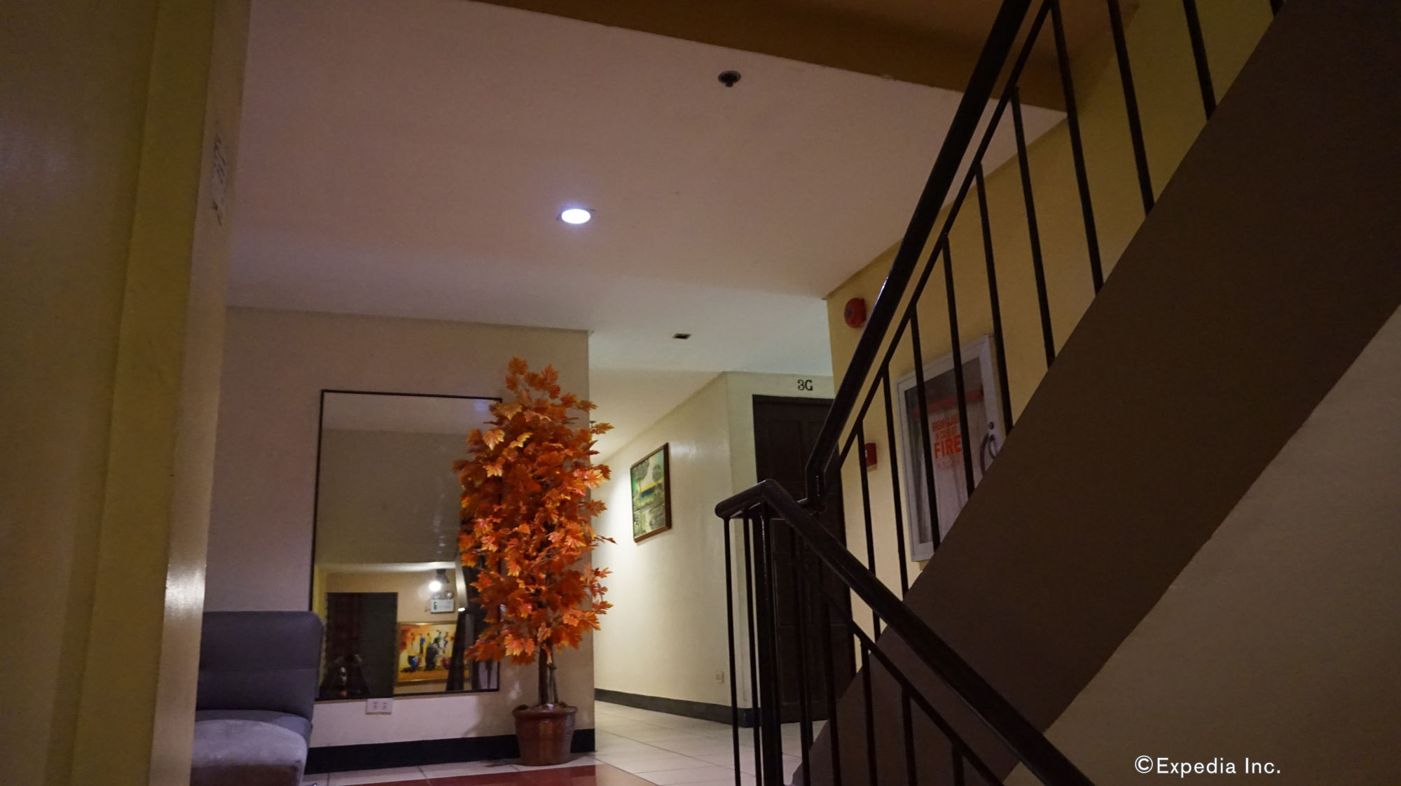 OYO 714 Haeinsa Condotel Quezon City Exterior foto